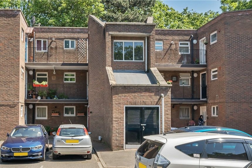 for sale garrick close london 33032 - Gibbs Gillespie