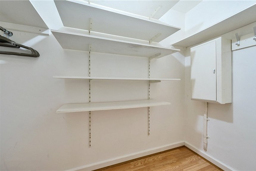 for sale garrick close london 33032 - Gibbs Gillespie