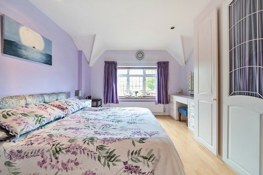 for sale court road london 33048 - Gibbs Gillespie