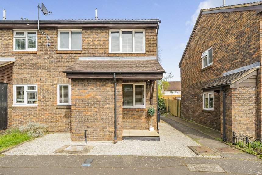 sold hambledon close london 33067 - Gibbs Gillespie