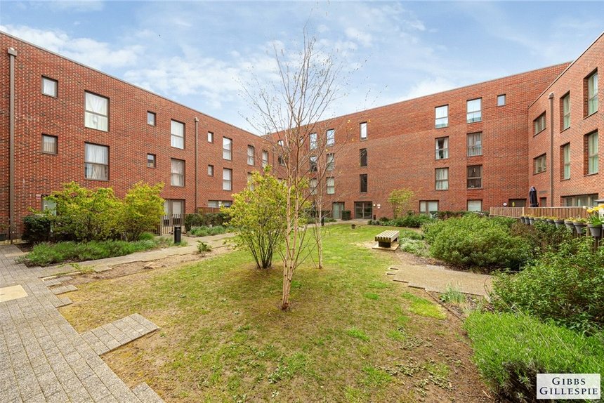 sold hazeview apartments london 33076 - Gibbs Gillespie