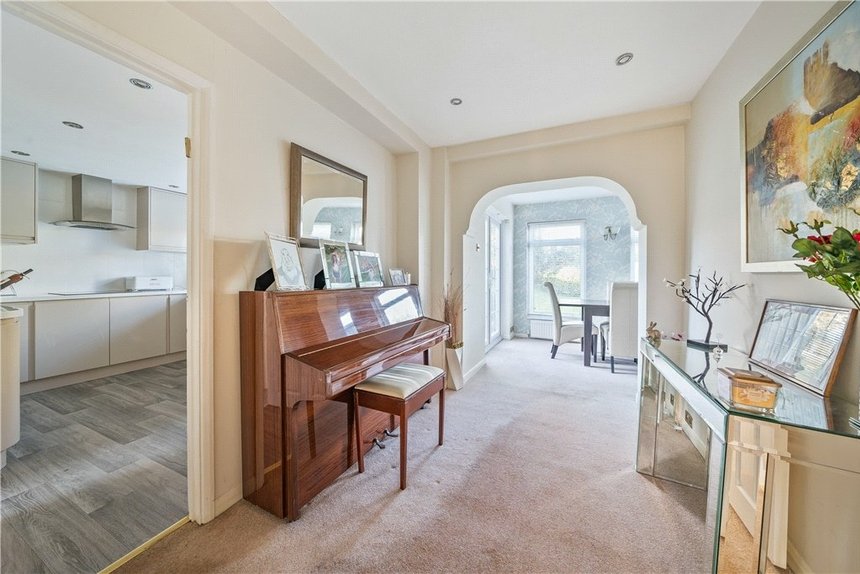 for sale whitegate gardens london 33085 - Gibbs Gillespie