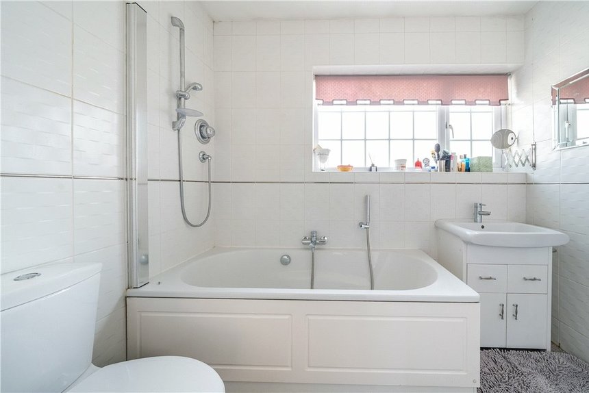 for sale whitegate gardens london 33085 - Gibbs Gillespie