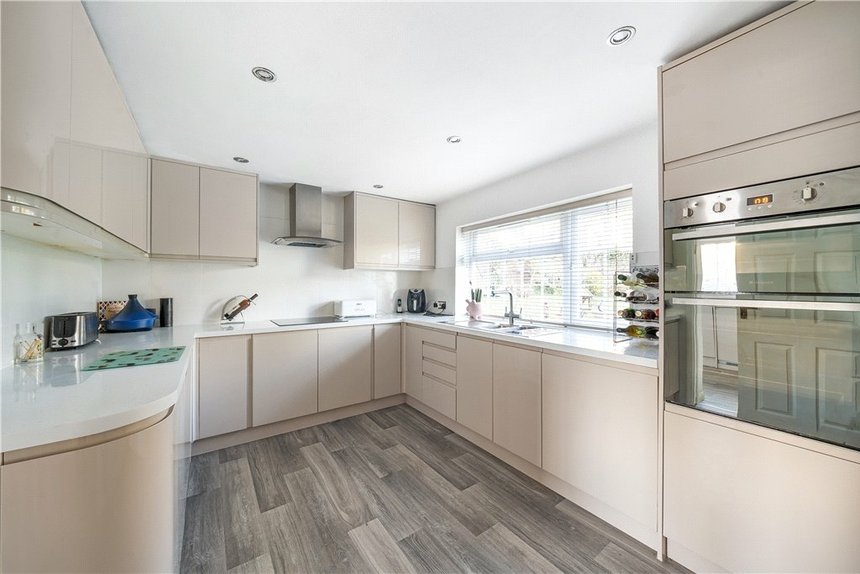 for sale whitegate gardens london 33085 - Gibbs Gillespie