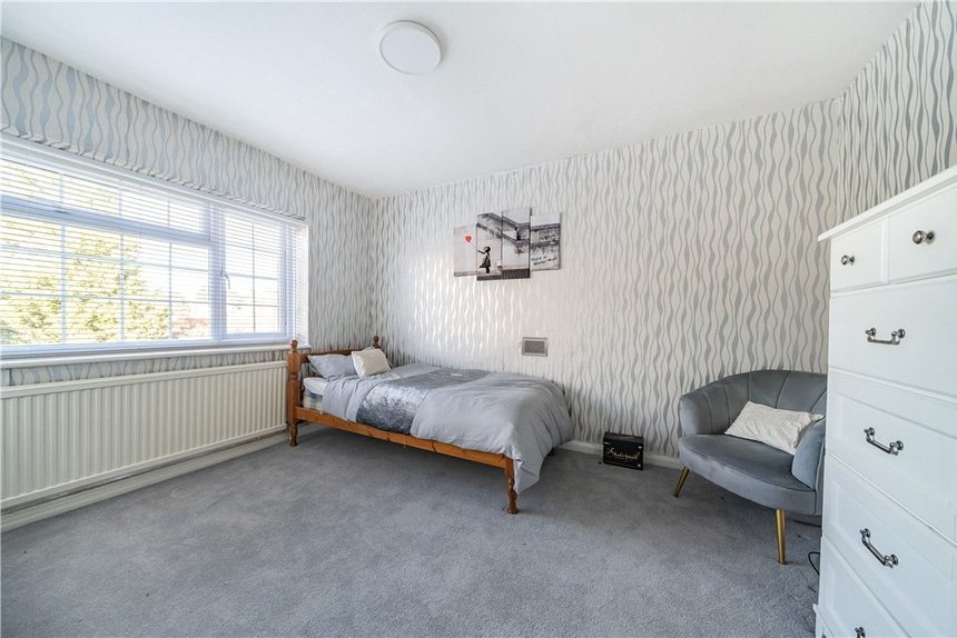 for sale whitegate gardens london 33085 - Gibbs Gillespie