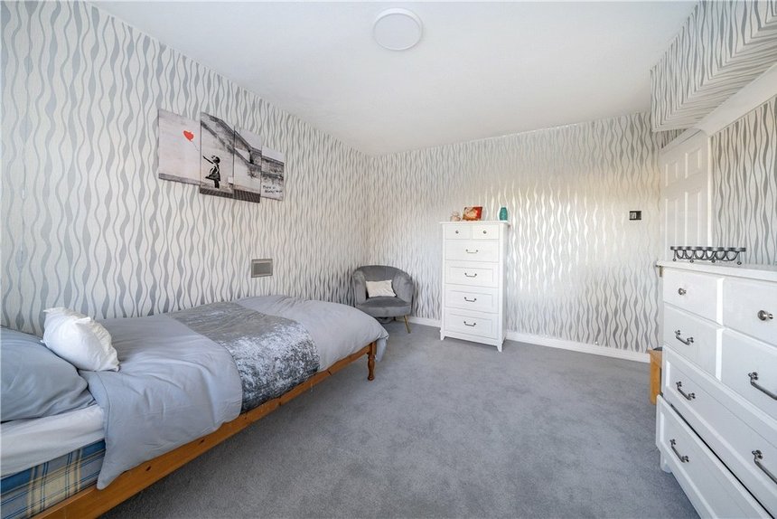 for sale whitegate gardens london 33085 - Gibbs Gillespie