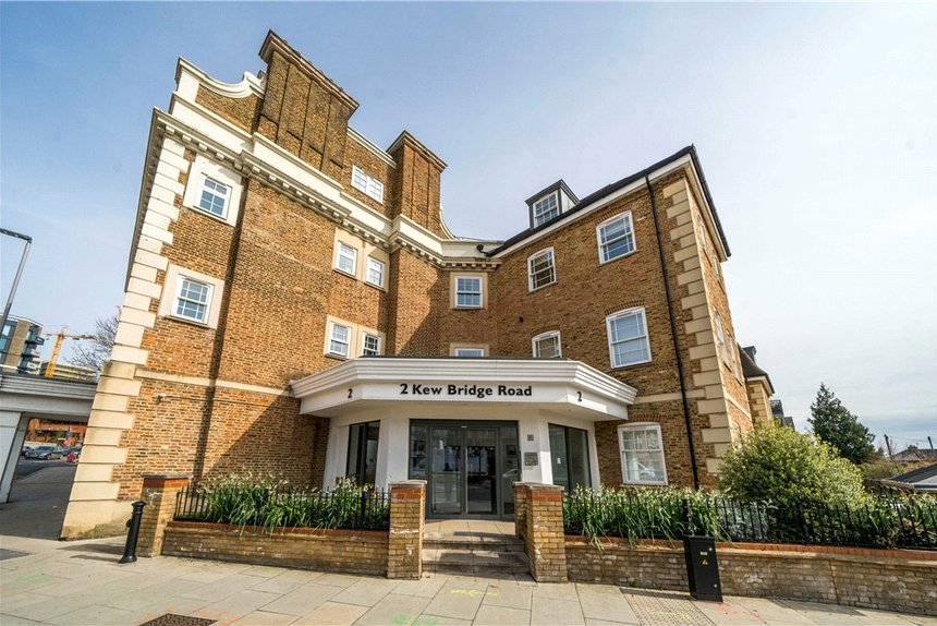 for sale kew bridge road london 33088 - Gibbs Gillespie