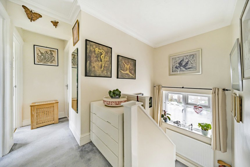 sold grove crescent london 33093 - Gibbs Gillespie