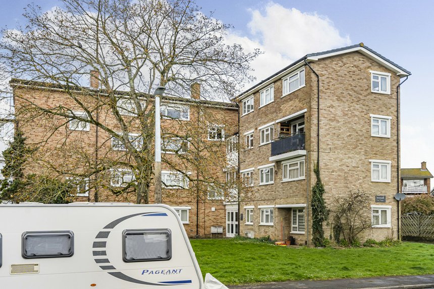 sold grove crescent london 33093 - Gibbs Gillespie