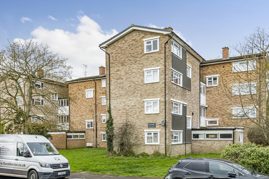 sold grove crescent london 33093 - Gibbs Gillespie