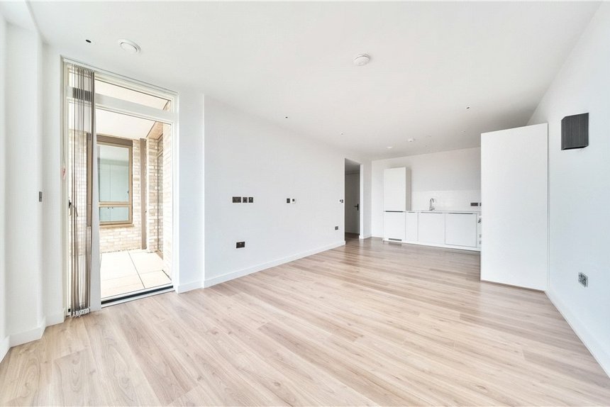 sold taona house london 33141 - Gibbs Gillespie