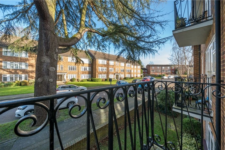 sold myrtleside close london 33242 - Gibbs Gillespie