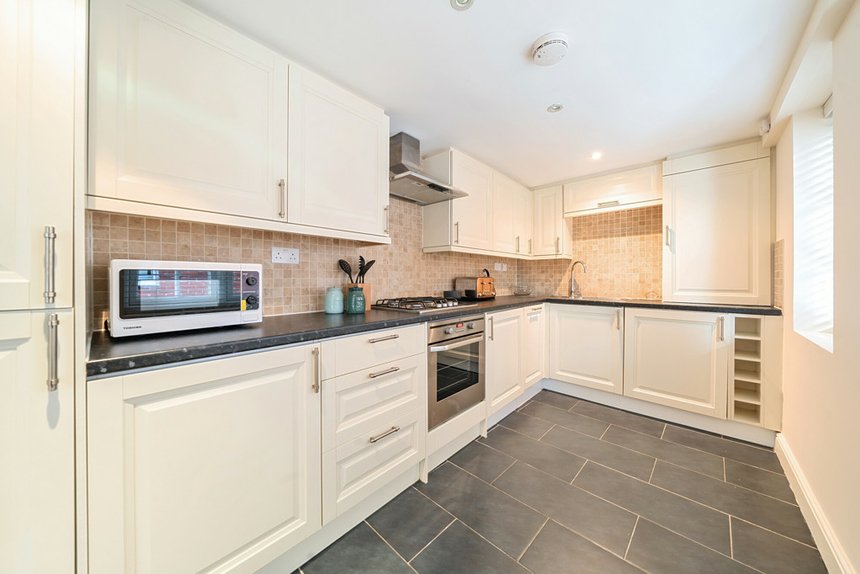 for sale lidgould grove london 33273 - Gibbs Gillespie