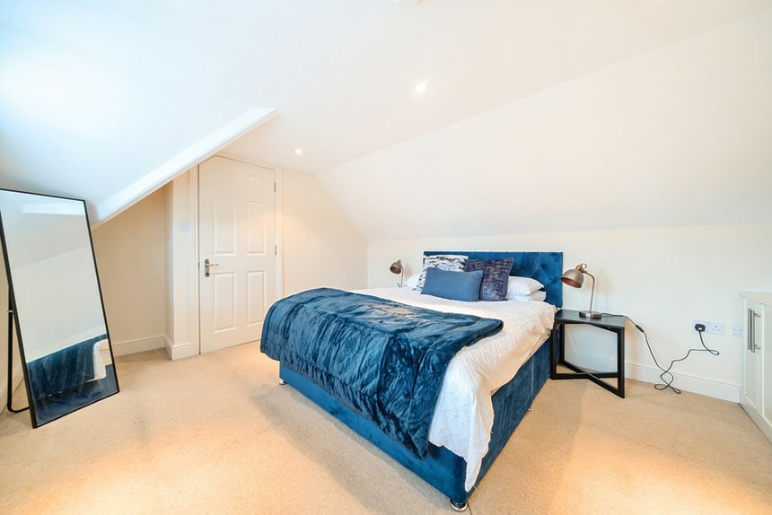 for sale lidgould grove london 33273 - Gibbs Gillespie