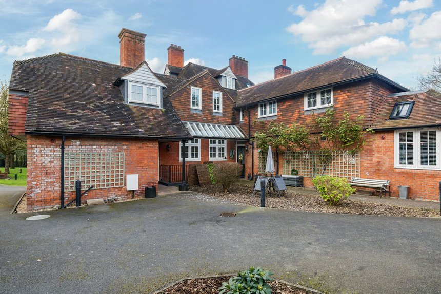 for sale lidgould grove london 33273 - Gibbs Gillespie