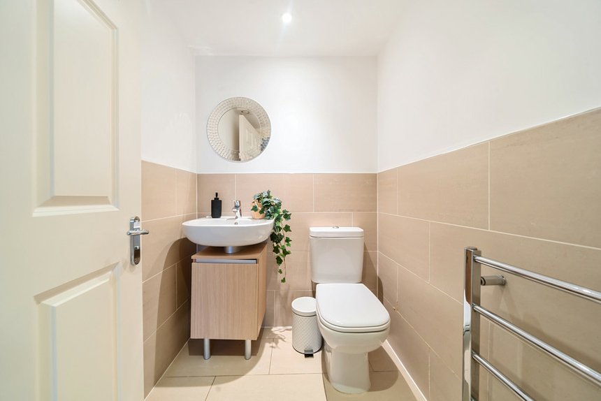 for sale lidgould grove london 33273 - Gibbs Gillespie