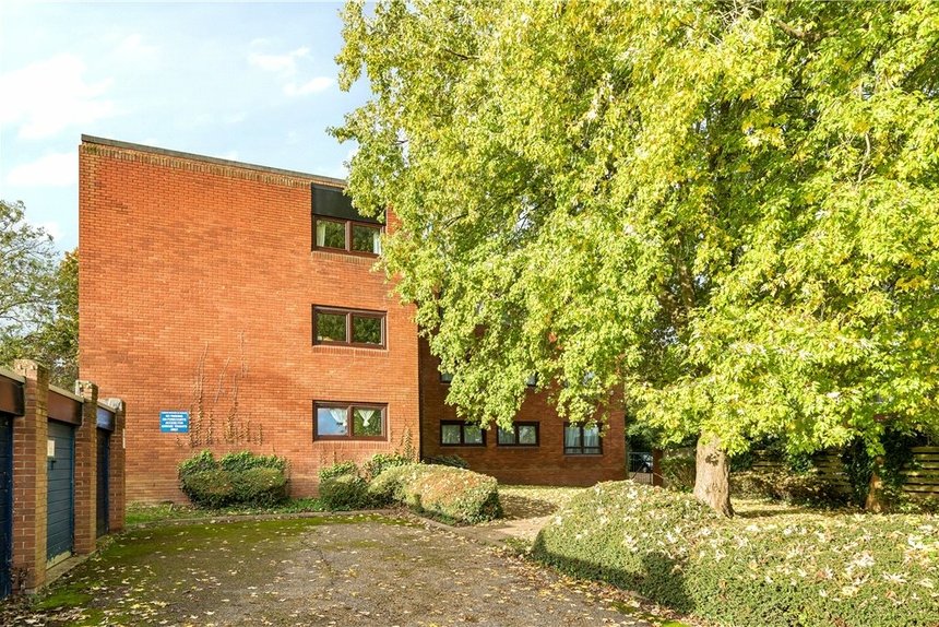 sold rainsford close london 33275 - Gibbs Gillespie