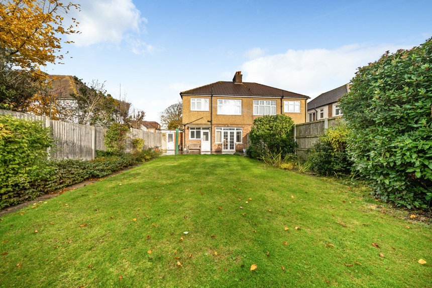 sold south drive london 33286 - Gibbs Gillespie