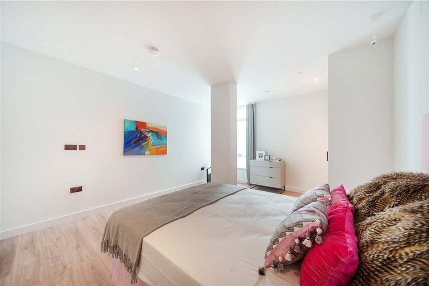 sold taona house london 33288 - Gibbs Gillespie