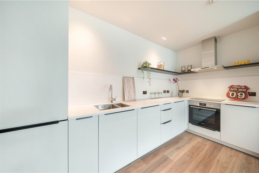 sold taona house london 33288 - Gibbs Gillespie