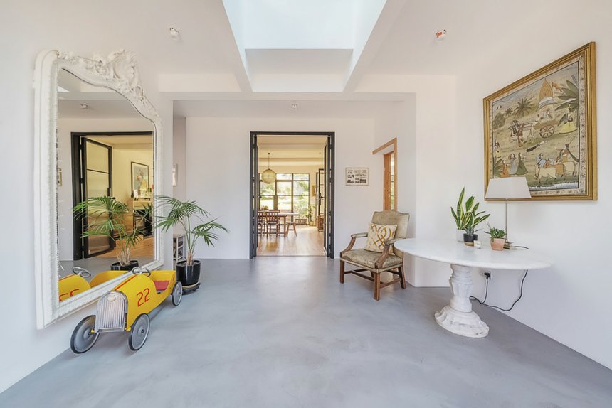 for sale cedars avenue london 33330 - Gibbs Gillespie