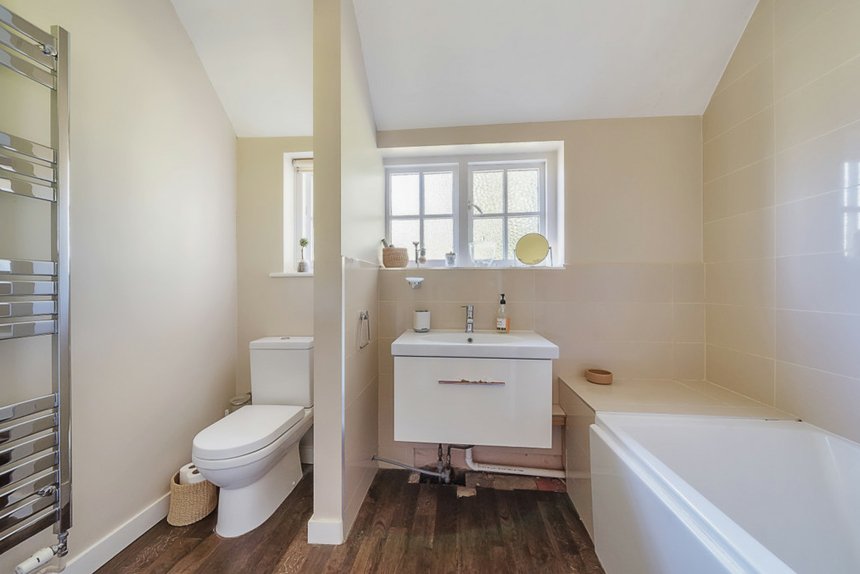 for sale cedars avenue london 33330 - Gibbs Gillespie