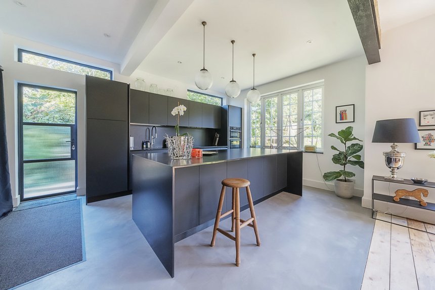 for sale cedars avenue london 33330 - Gibbs Gillespie