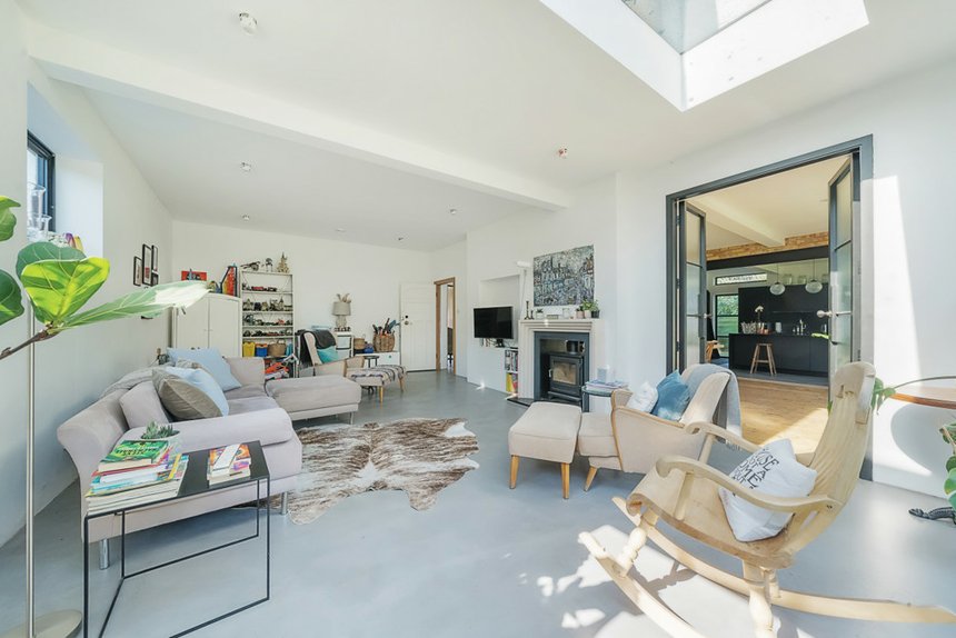 for sale cedars avenue london 33330 - Gibbs Gillespie