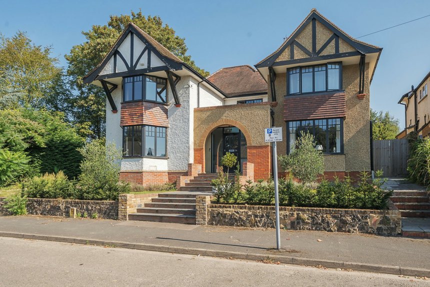 for sale cedars avenue london 33330 - Gibbs Gillespie