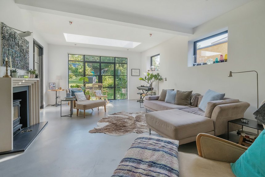 for sale cedars avenue london 33330 - Gibbs Gillespie