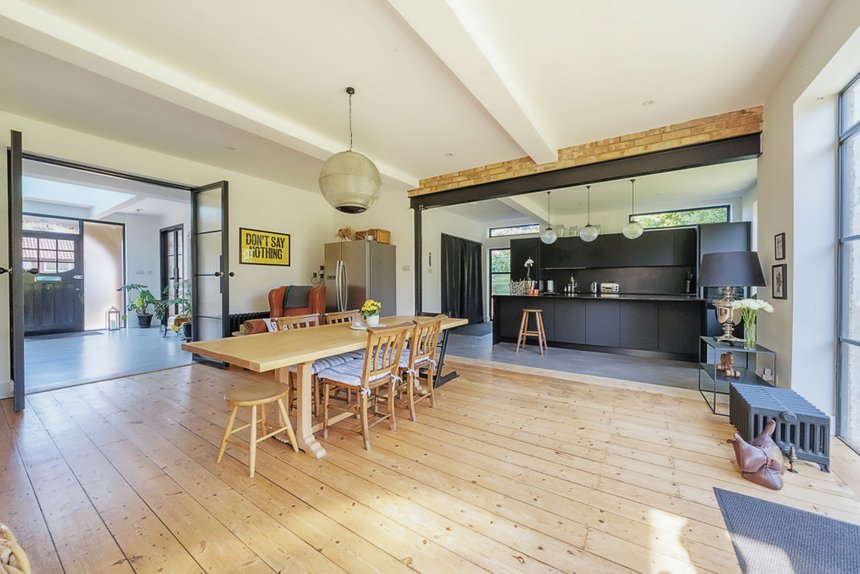 for sale cedars avenue london 33330 - Gibbs Gillespie