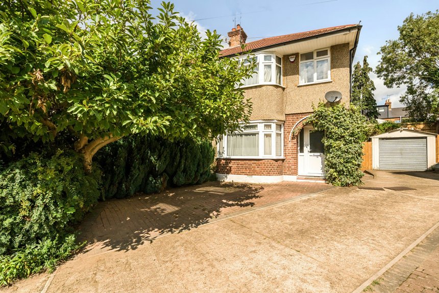 sold cotswold close london 33368 - Gibbs Gillespie