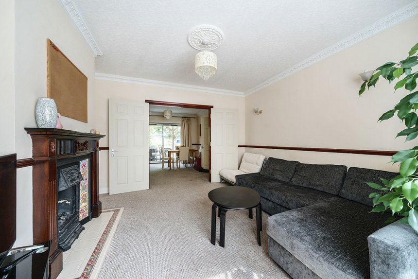 sold cotswold close london 33368 - Gibbs Gillespie