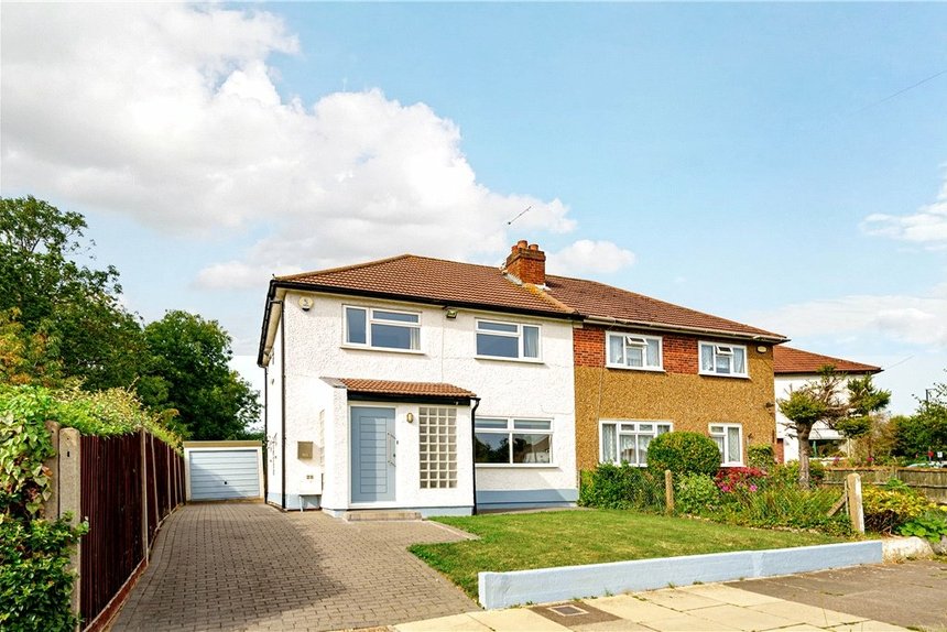 sold du cros drive london 33375 - Gibbs Gillespie