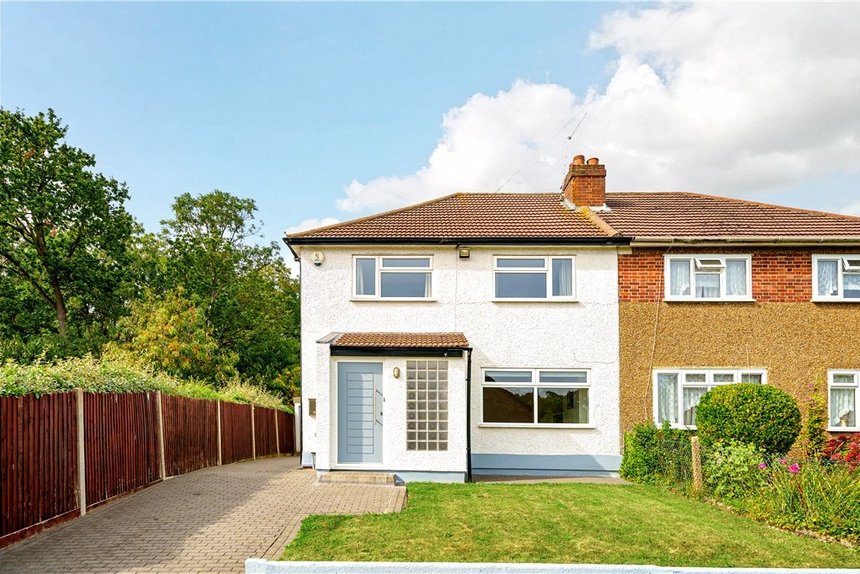 sold du cros drive london 33375 - Gibbs Gillespie