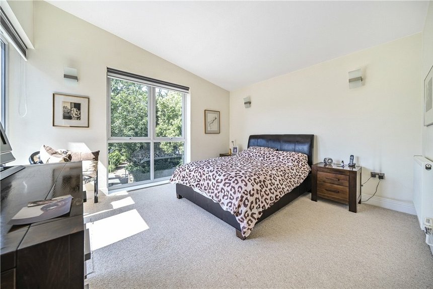 sold apartment 6 london 33456 - Gibbs Gillespie