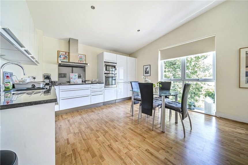 sold apartment 6 london 33456 - Gibbs Gillespie