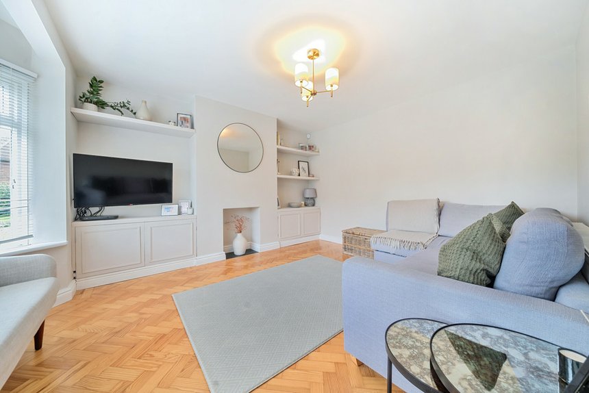 for sale acacia avenue london 33497 - Gibbs Gillespie