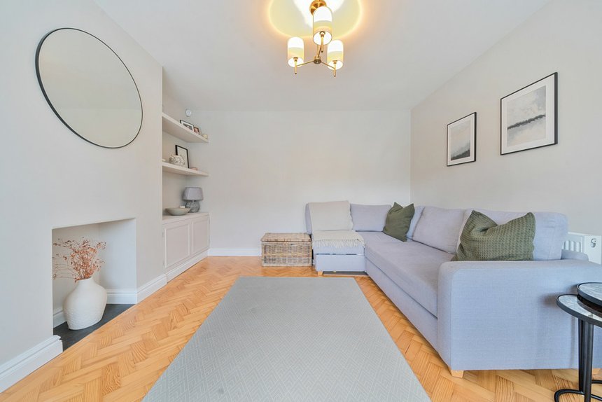 for sale acacia avenue london 33497 - Gibbs Gillespie