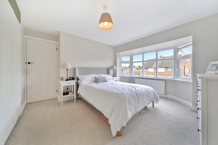 for sale acacia avenue london 33497 - Gibbs Gillespie