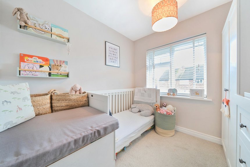 for sale acacia avenue london 33497 - Gibbs Gillespie