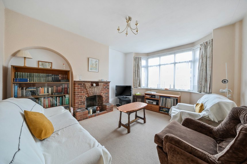 for sale rochester way london 33512 - Gibbs Gillespie