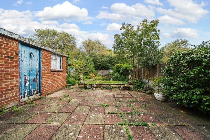 under offer castleton road london 33514 - Gibbs Gillespie