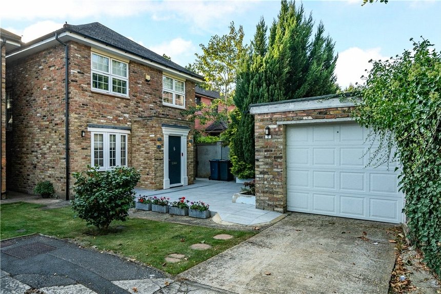 under offer braeside close london 33515 - Gibbs Gillespie