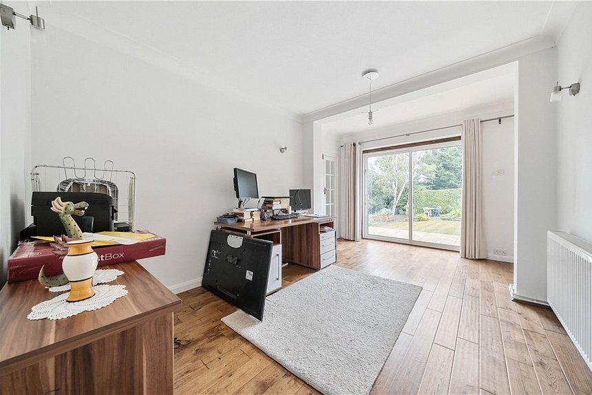 for sale wakehams hill london 33525 - Gibbs Gillespie