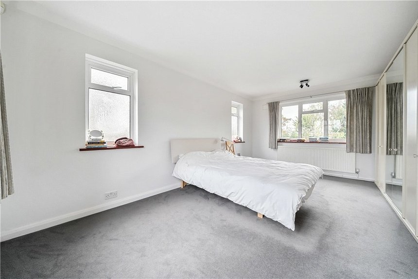 for sale wakehams hill london 33525 - Gibbs Gillespie