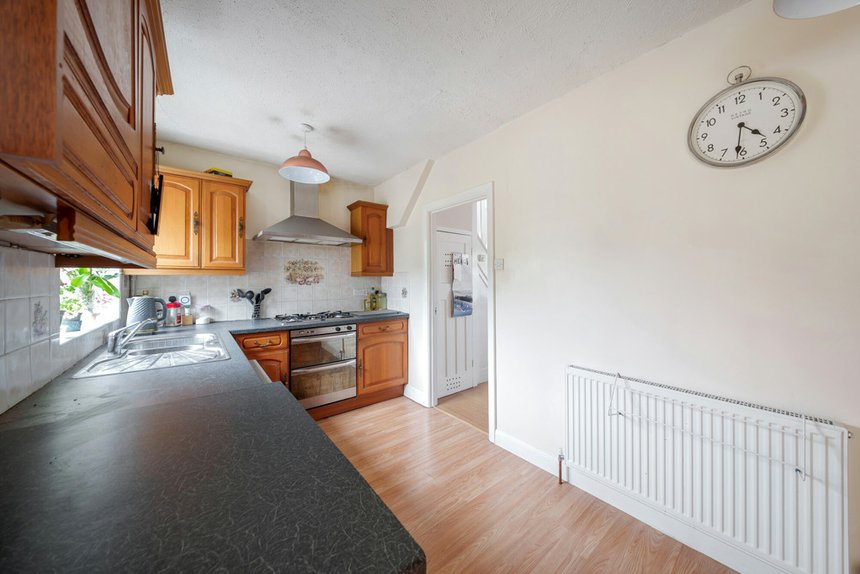 under offer valley walk london 33549 - Gibbs Gillespie