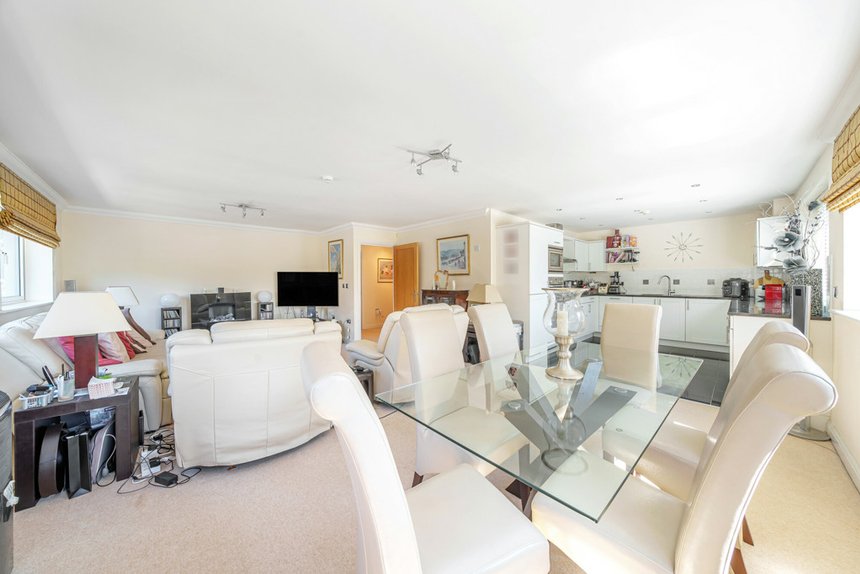 for sale carew road london 33553 - Gibbs Gillespie