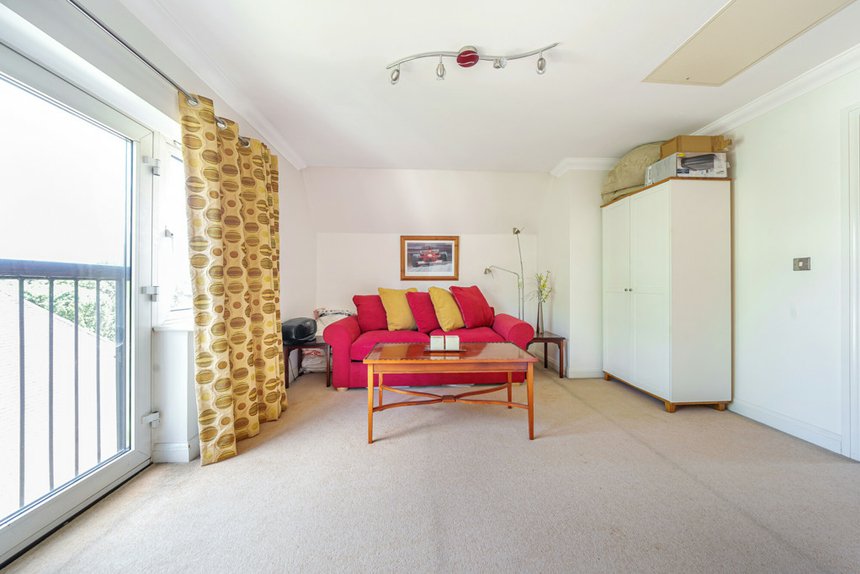 for sale carew road london 33553 - Gibbs Gillespie