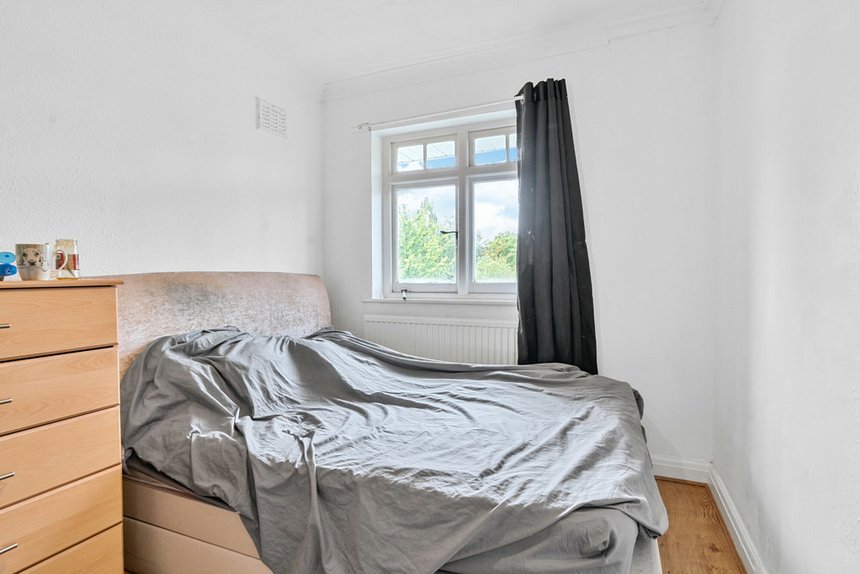 for sale oaklands avenue london 33572 - Gibbs Gillespie